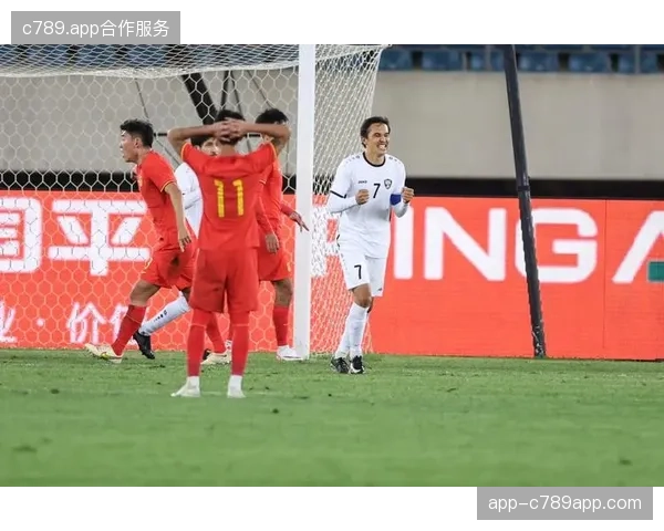 乌兹别克斯坦将以稳固防守立足，舒库罗夫的定位球战术或成奇兵