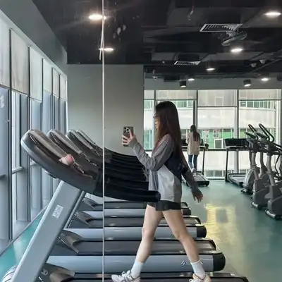 阎静浩